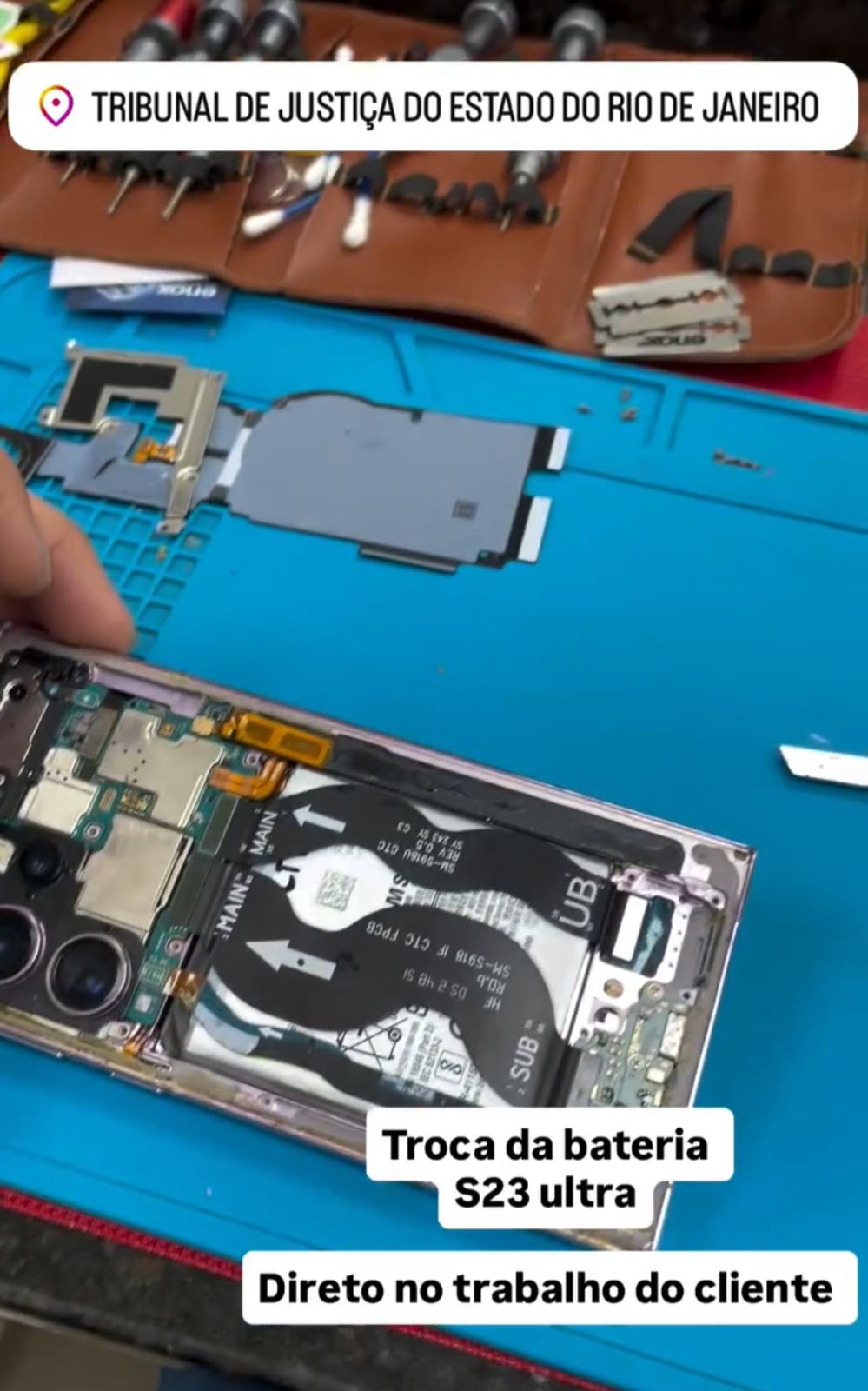 Reparo técnico em smartphone